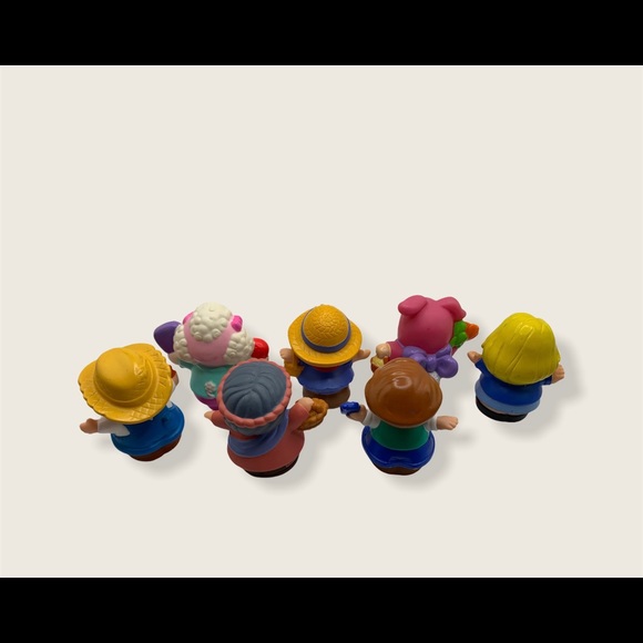Set of 7 fisher price little people characters - Picture 2 of 11